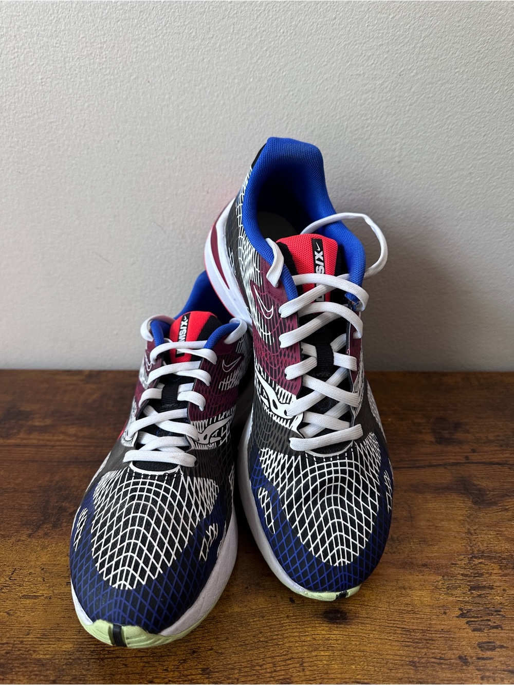 Nike D/MS/X Ghoswift Black Blue Bright Crimson BQ5108-002 Women's Size 7.5 - Picture 2 of 7